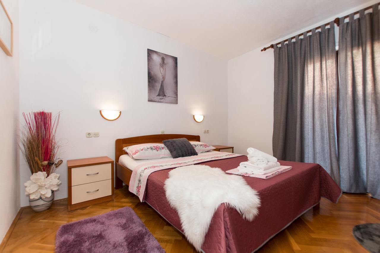 Seaview Apartment Slavica Brela Exterior photo